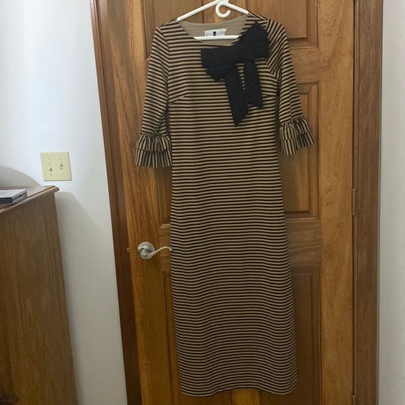 Dainty jewells dress - Picture 1 of 4